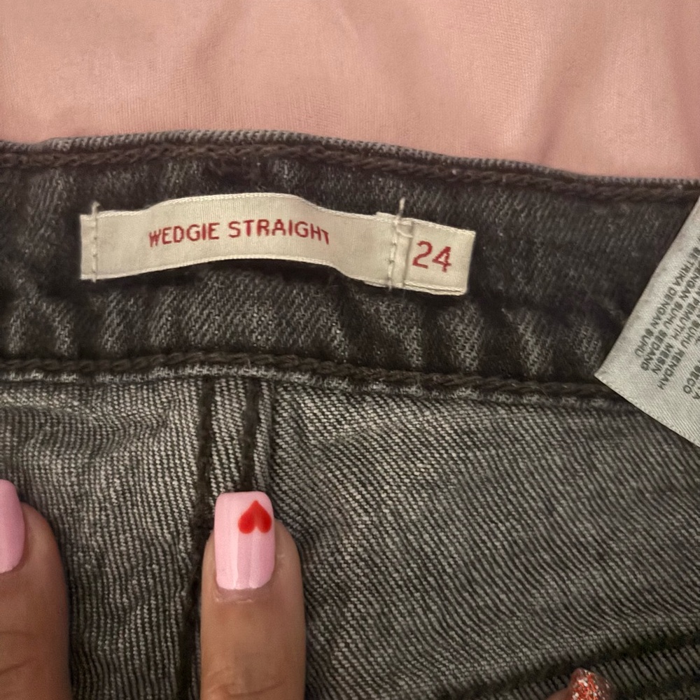 Levi's Black Wedgie Straight Jean Shorts - Picture 2 of 3